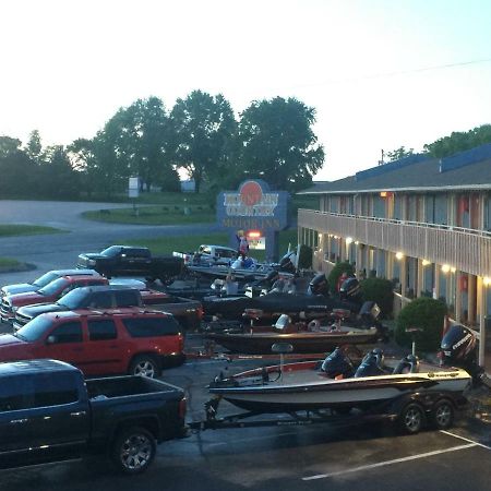 Mountain Country Motor Inn Брансон-Уэст Экстерьер фото